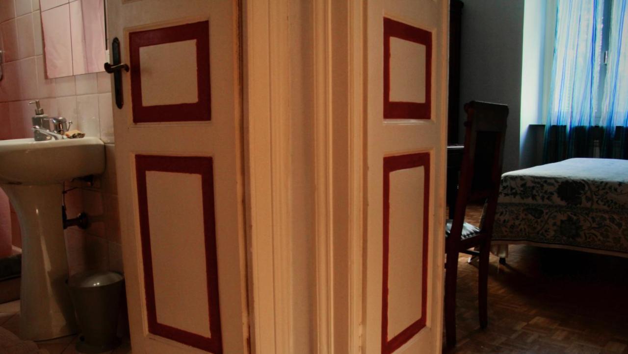 Artroom In Appartment Gênes Extérieur photo
